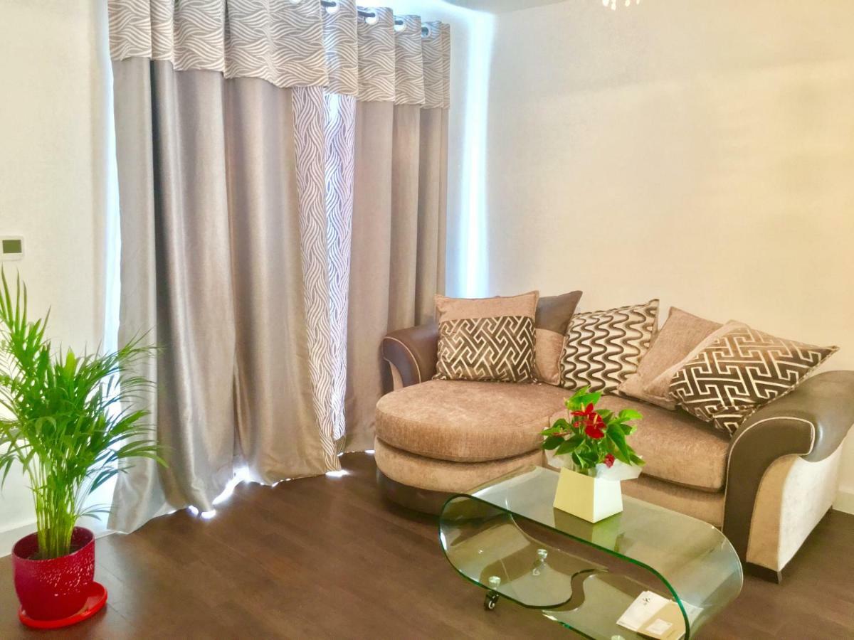 2-Bedrooms Modern Apartment Next To Velodrome, Lounge, Balcony, Parking, Abba Londres Exterior foto